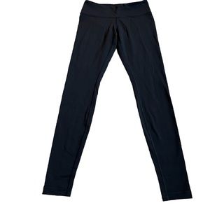Lululemon Women’s Black Leggings Size 6